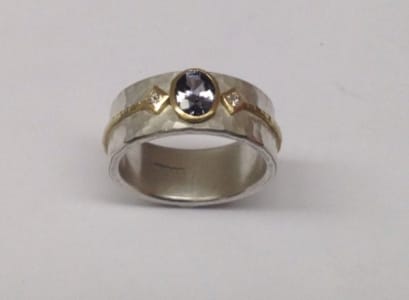 Sterling silver and 18 carat gold ring with spinel and princess cut diamonds
